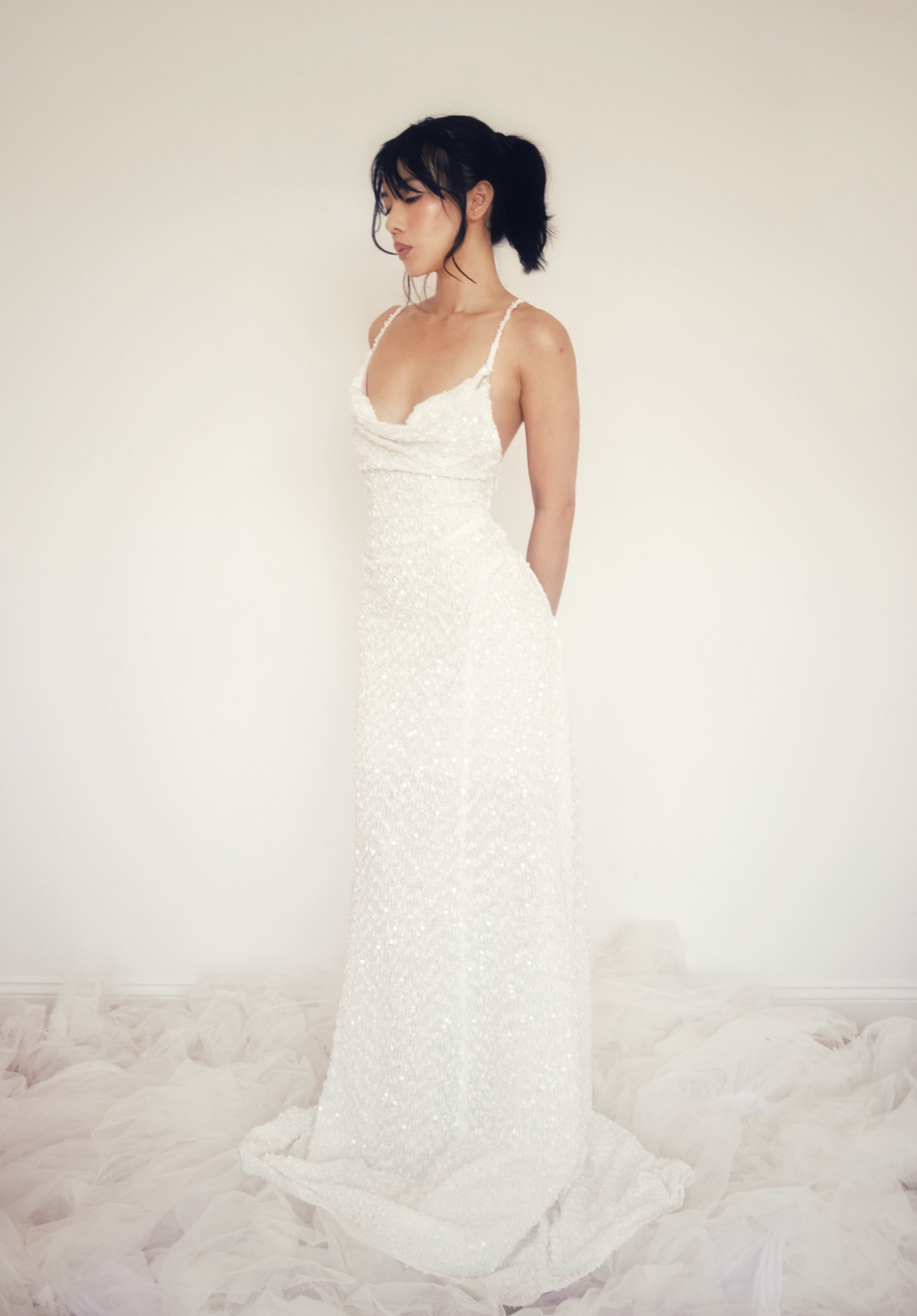 Mia - White
